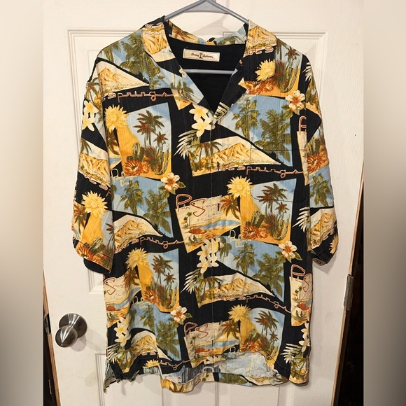 Tommy Bahama Palm Springs Tropical Print Button-Up Shirt - Picture 1 of 2